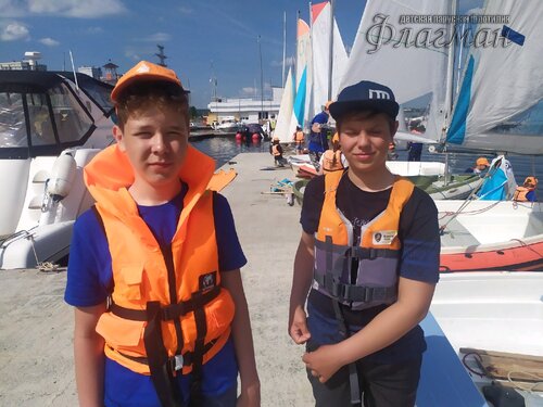 d8fbed5a.ID Photo.053141